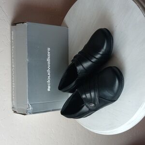 Cloudwalkers Closed Toe Step In